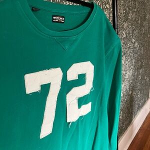 Kelly green crewneck